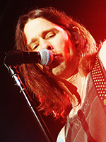 alter_bridge_2014_150_200