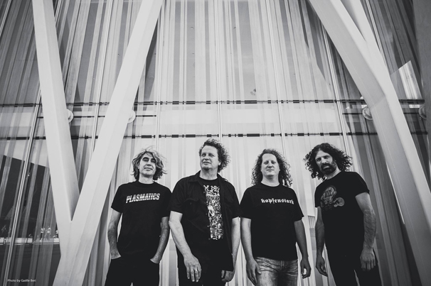 1018voivod2