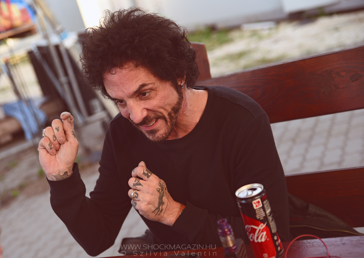 deen_castronovo_2018_06