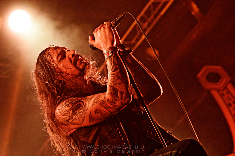 amorphis_k2019_01