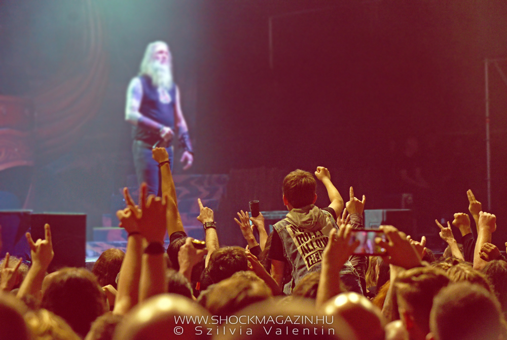szucsmicsi_amonamarth_02