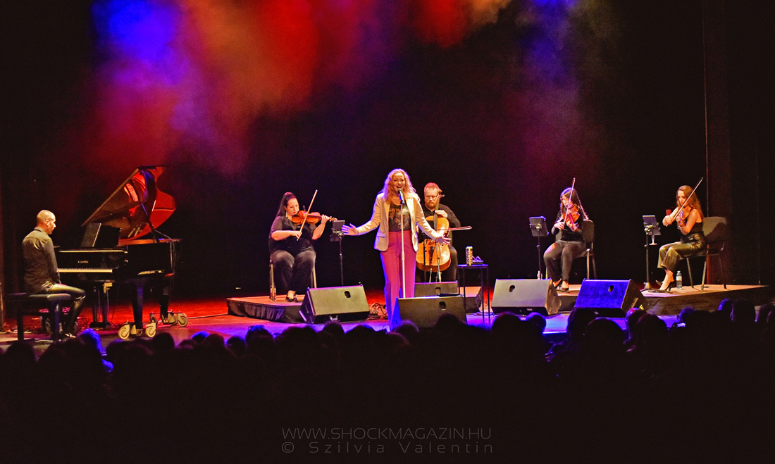 anneke_van_giersbergen_k_2024_02