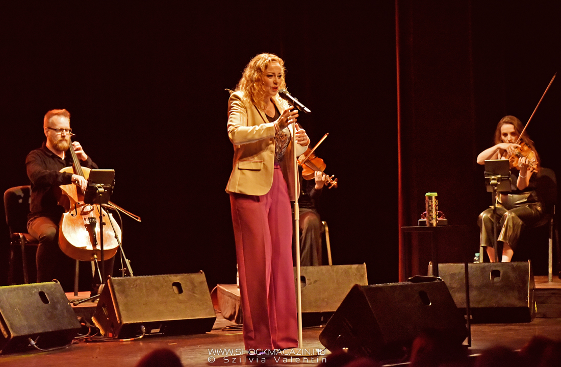 anneke_van_giersbergen_k_2024_04