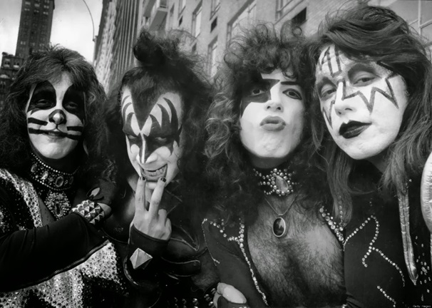 kiss_11