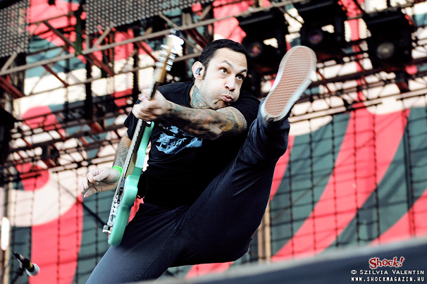 Rise Against